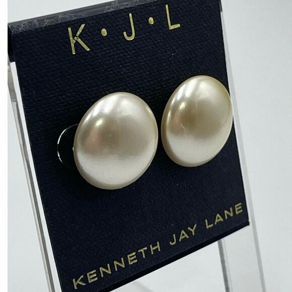 Kenneth Jay Lane KJL Silver Tone Round Faux Pearl Ivory Pierced Stud Earrings - Picture 1 of 13